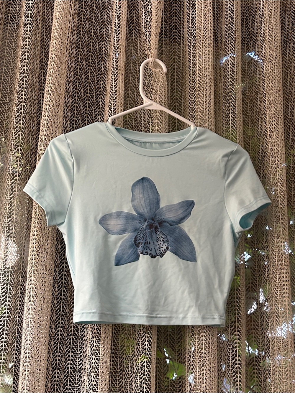 SHEIN Light Blue Floral Orchid Crop Tee